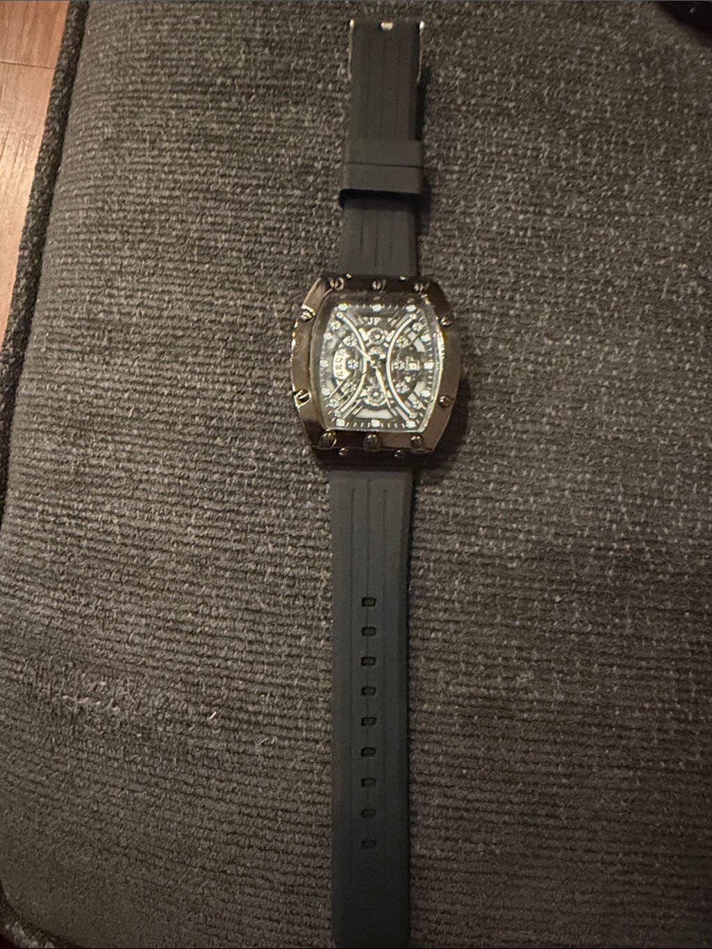Black Rubber Strap Watch With Gunmetal Case